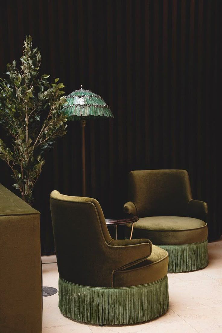 Comfort Chair Collection 14